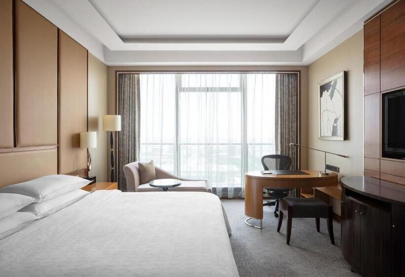 Номер Deluxe Кровать Кинг, Sheraton Qingdao Jiaozhou