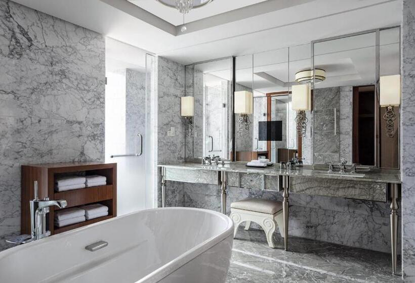 Люкс Deluxe Кровать Кинг, Sheraton Qingdao Jiaozhou