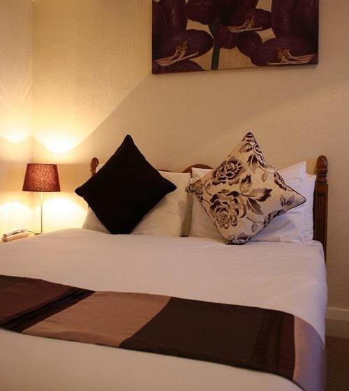 经济房, The Kings Arms