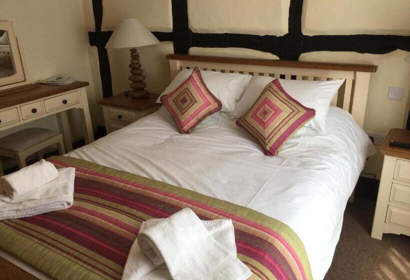 غرفة سوبيريور, The Talbot