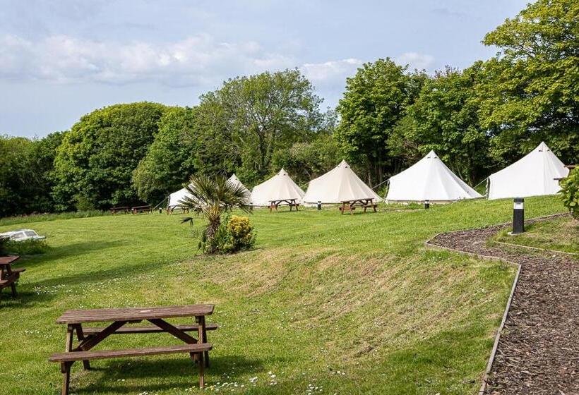 Standard Tent, The Three Tuns