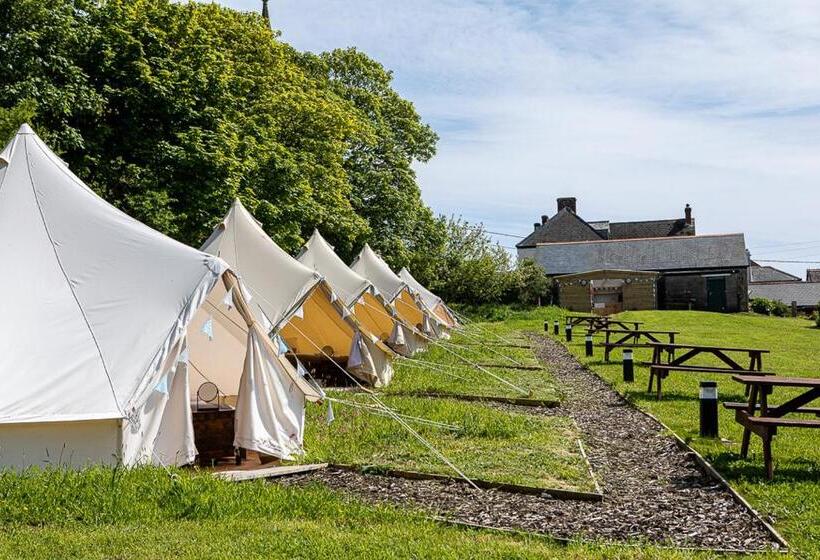 Standard Tent, The Three Tuns