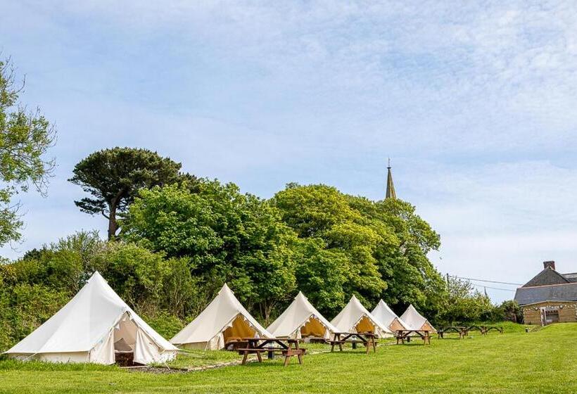 Standard Tent, The Three Tuns