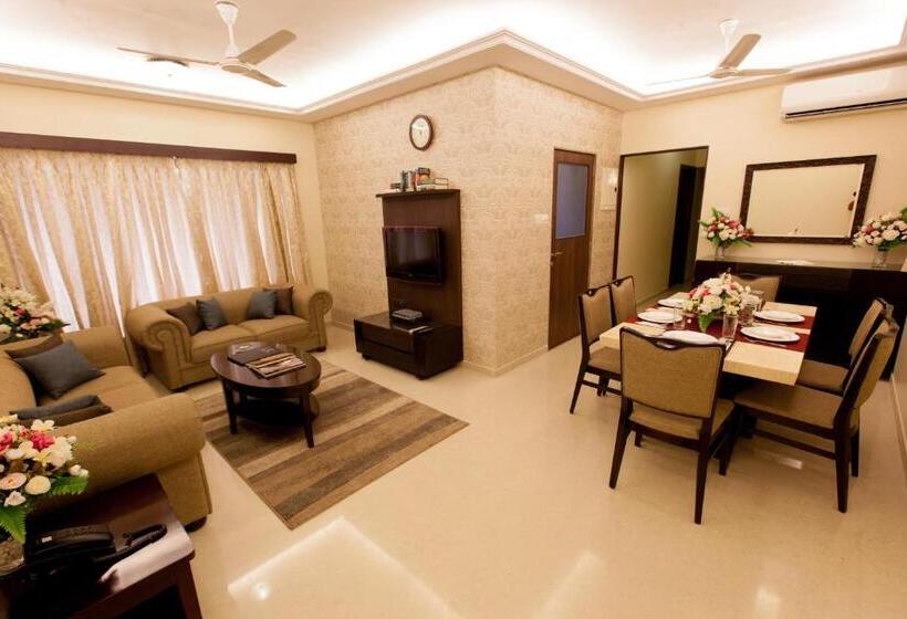 דירת שלושה חדרים, Lalco Residency