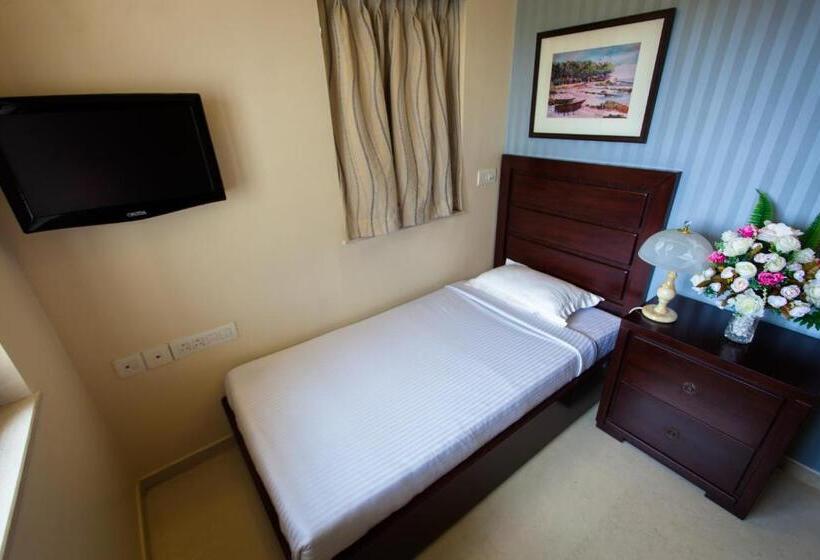 דירת חדר, Lalco Residency