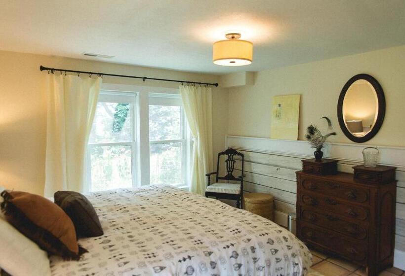 Люкс Deluxe Кровать Кинг, Orchard House Bed And Breakfast