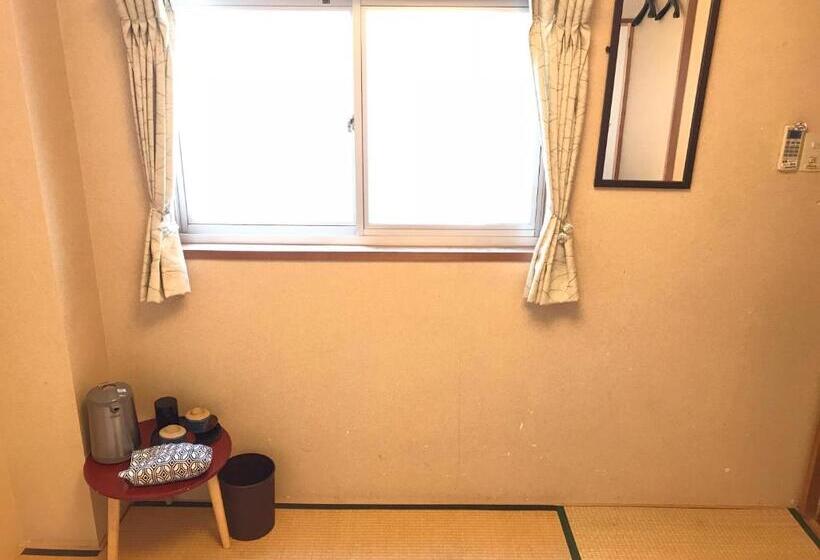 バスルーム共有のシングルスタンダード, Ikoi No Ie