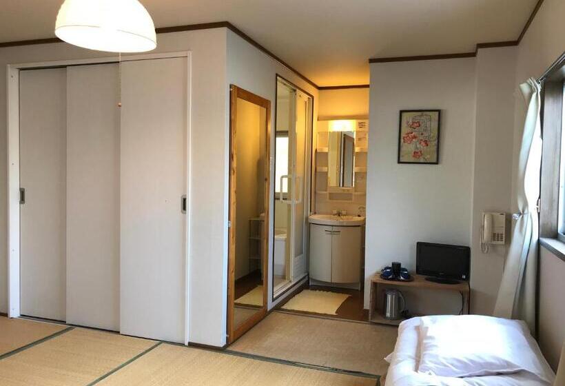 スタンダードトリプルルーム, Ikoi No Ie