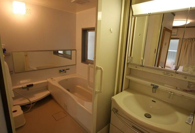 バス共有のスタンダードルーム, Ikoi No Ie