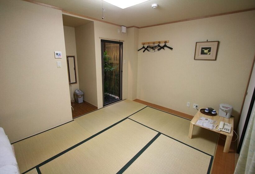 スタンダードトリプルルーム, Ikoi No Ie