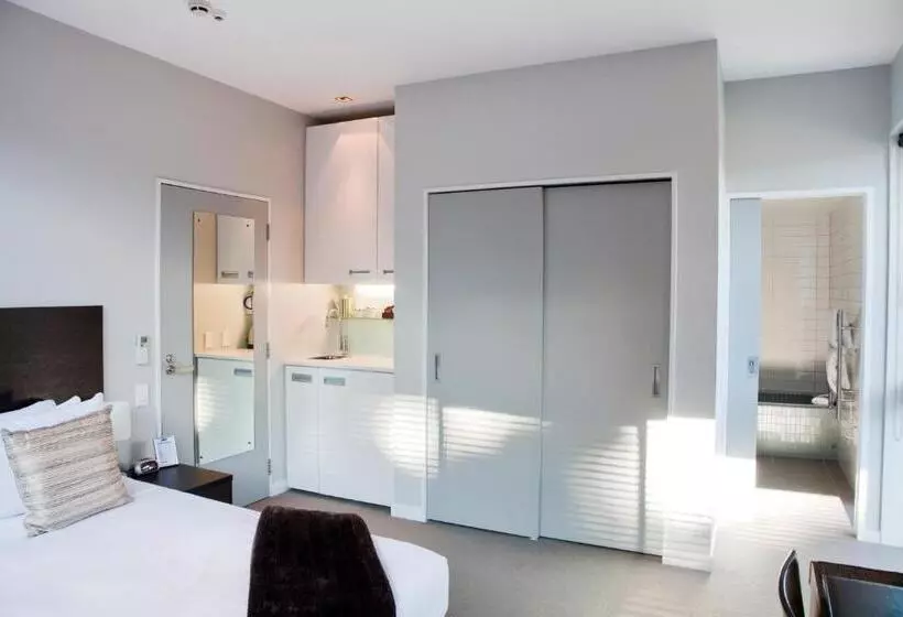 2 Bedrooms Suite 2 Bedrooms Lake View, Swissbelsuites Pounamu Queenstown