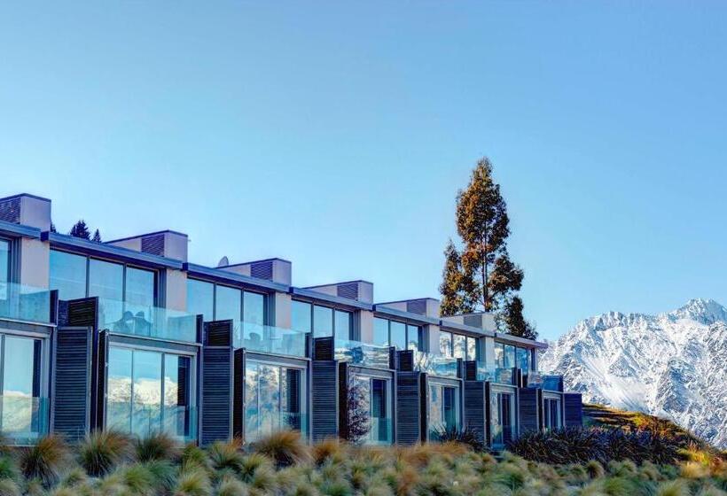 Suite with lake view, Swissbelsuites Pounamu Queenstown