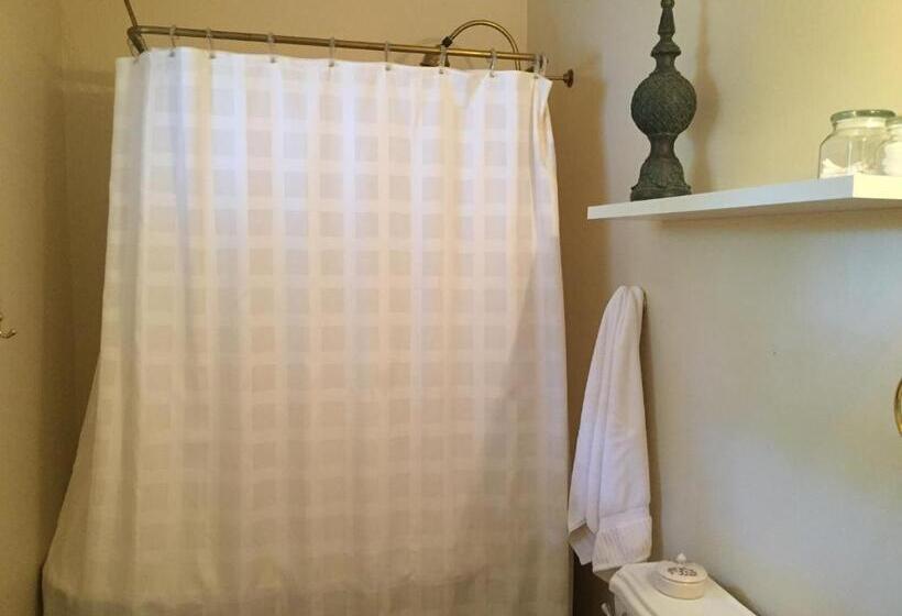 Номер Стандарт, White Oak Manor Bed And Breakfast