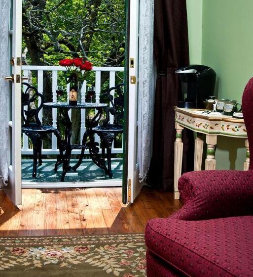 Номер Стандарт, White Oak Manor Bed And Breakfast