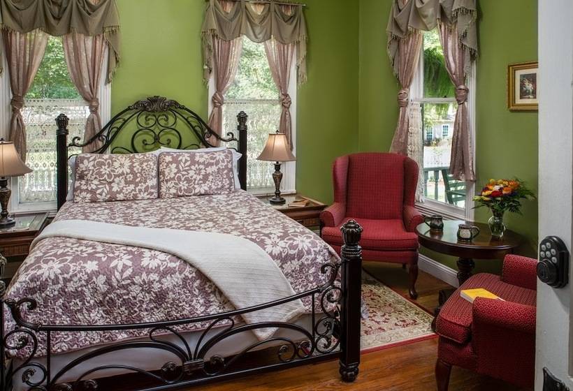 Номер Стандарт, White Oak Manor Bed And Breakfast