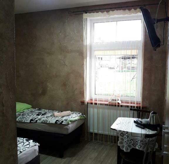 غرفة قياسية لذوى الاحتياجات الخاصة, Pałac Pod Bocianim Gniazdem