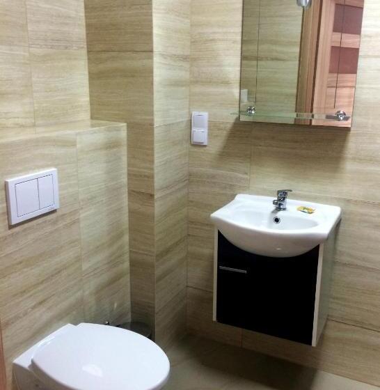 غرفة قياسية, Pałac Pod Bocianim Gniazdem