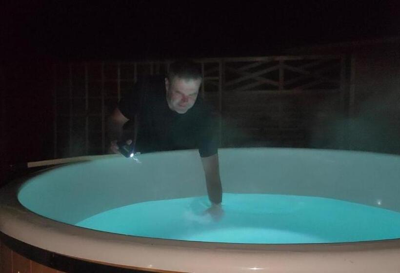 شاليه غرفة نوم واحدة, Pałac Pod Bocianim Gniazdem