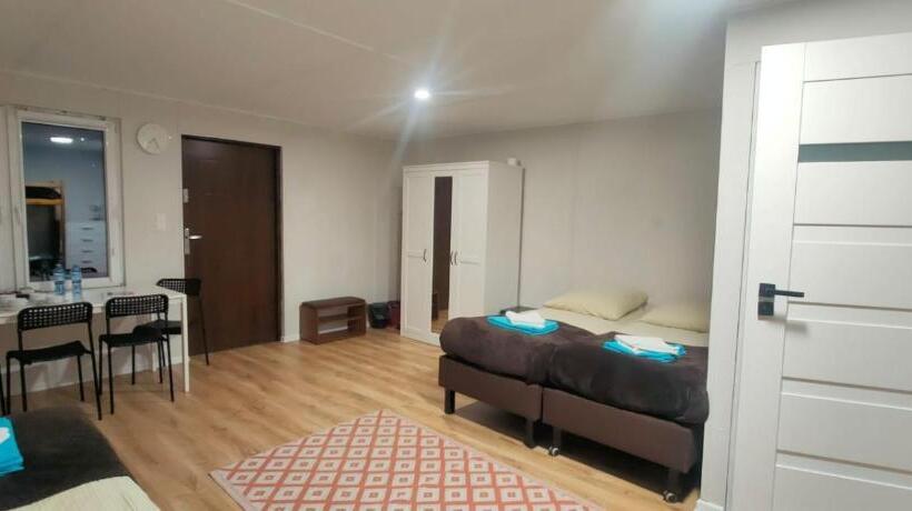 شاليه غرفة نوم واحدة, Pałac Pod Bocianim Gniazdem