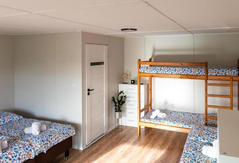 شاليه غرفة نوم واحدة, Pałac Pod Bocianim Gniazdem