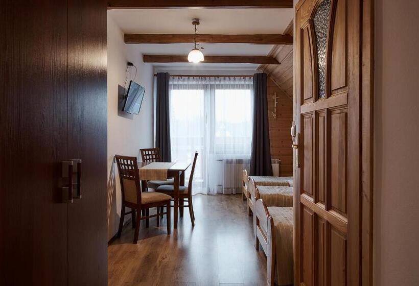 스탠다드 트리플 발코니 룸, Chata U Bronka