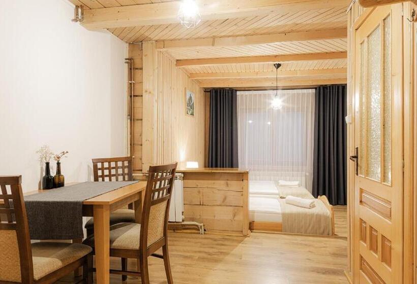 스탠다드 트리플 룸, Chata U Bronka