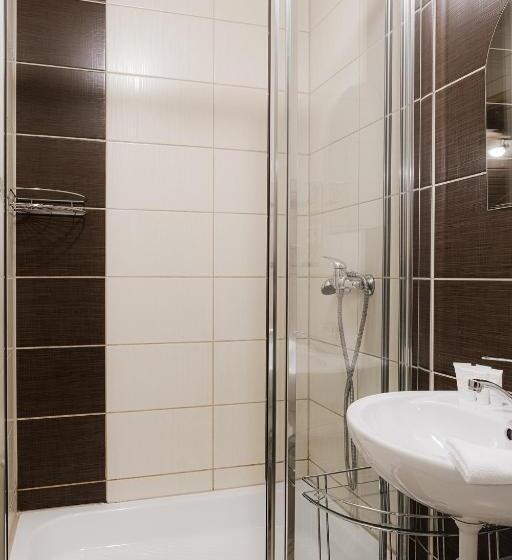 스탠다드 5인객실, Chata U Bronka