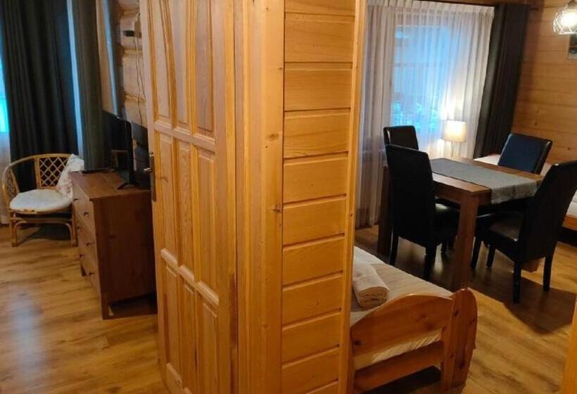 패밀리 스튜디오, Chata U Bronka