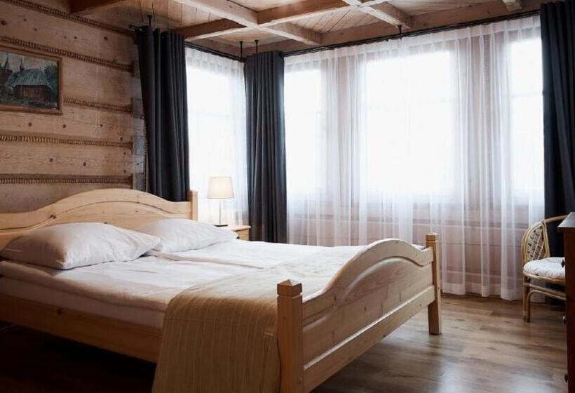 패밀리 스튜디오, Chata U Bronka