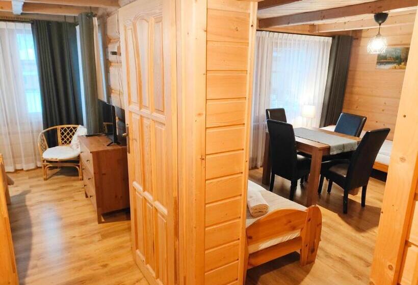 패밀리 스튜디오, Chata U Bronka