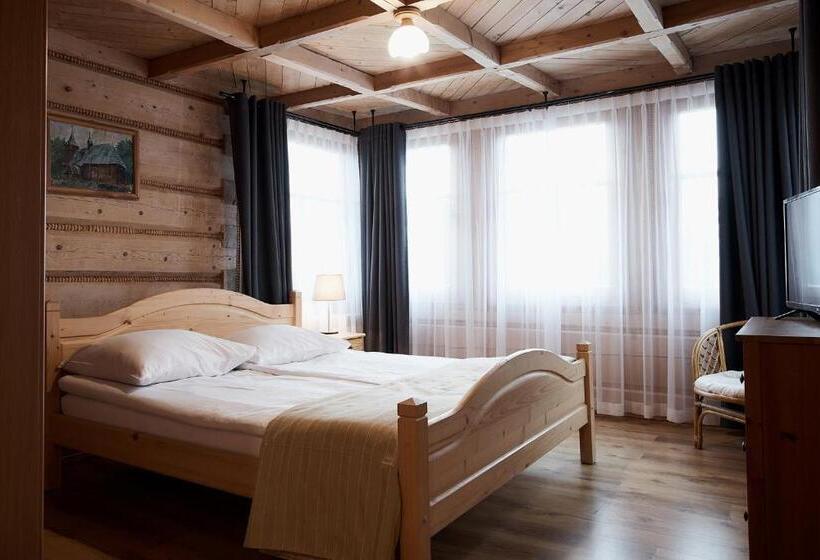 패밀리 스튜디오, Chata U Bronka