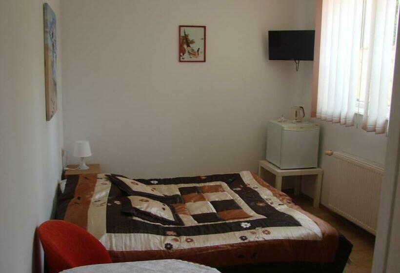 غرفة إقتصادية, Dom Gościnny Marcela