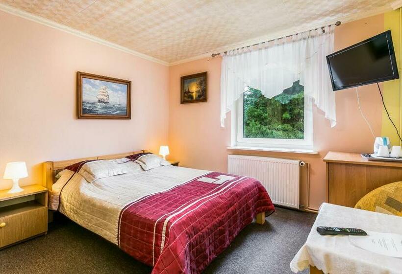 غرفة إقتصادية, Dom Gościnny Marcela