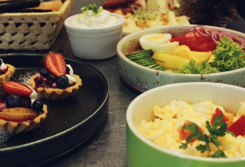 Студия Стандарт, Forrest