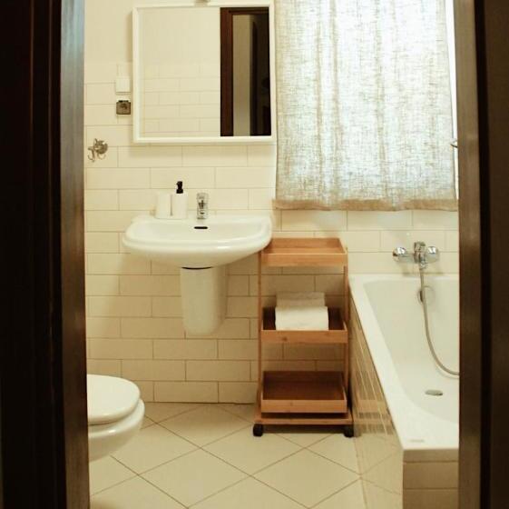 Семейный Номер, Forrest