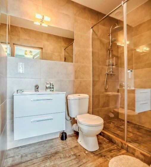 Трехместный Номер Стандарт с Балконом, Gościniec Przywidzki