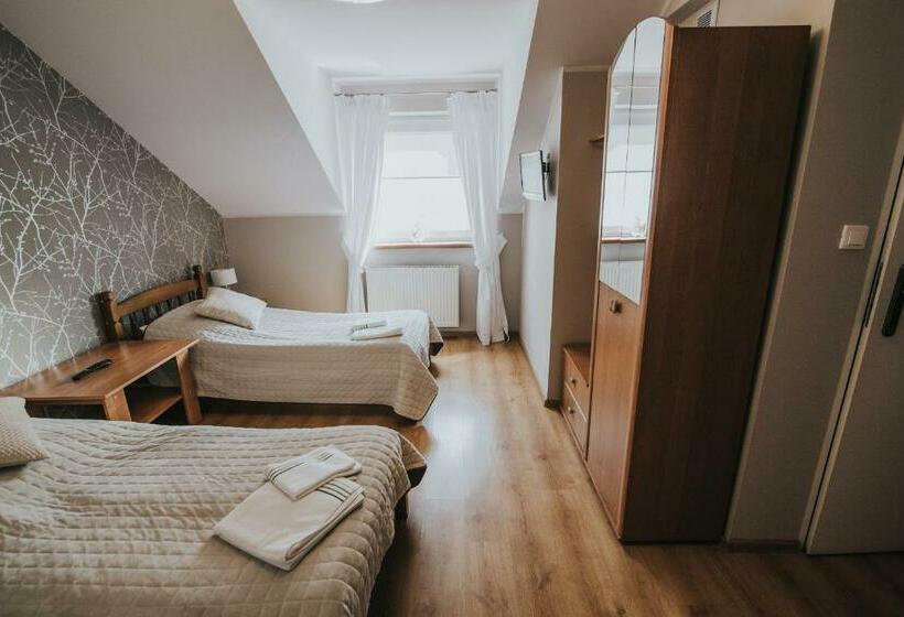 غرفة قياسية, Gościniec Zacisze I Blisko A2 Dąbie Uniejów I Restauracja