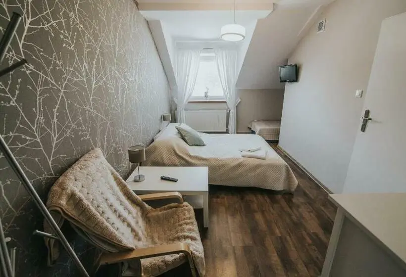 デラックスルーム, Gościniec Zacisze I Blisko A2 Dąbie Uniejów I Restauracja