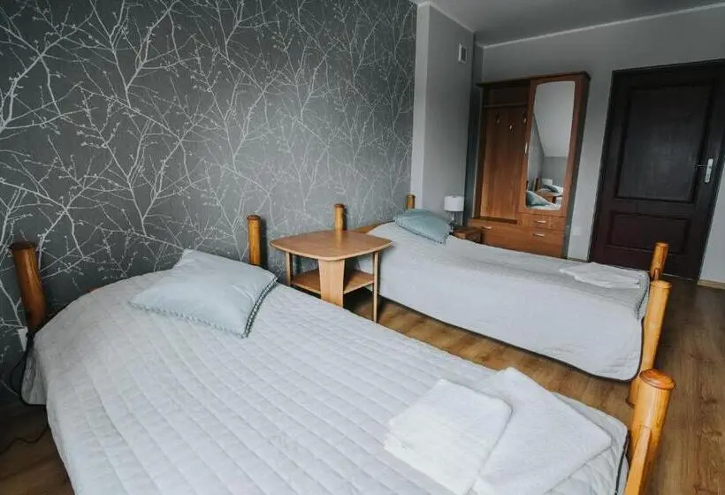 コンフォートトリプルルーム, Gościniec Zacisze I Blisko A2 Dąbie Uniejów I Restauracja