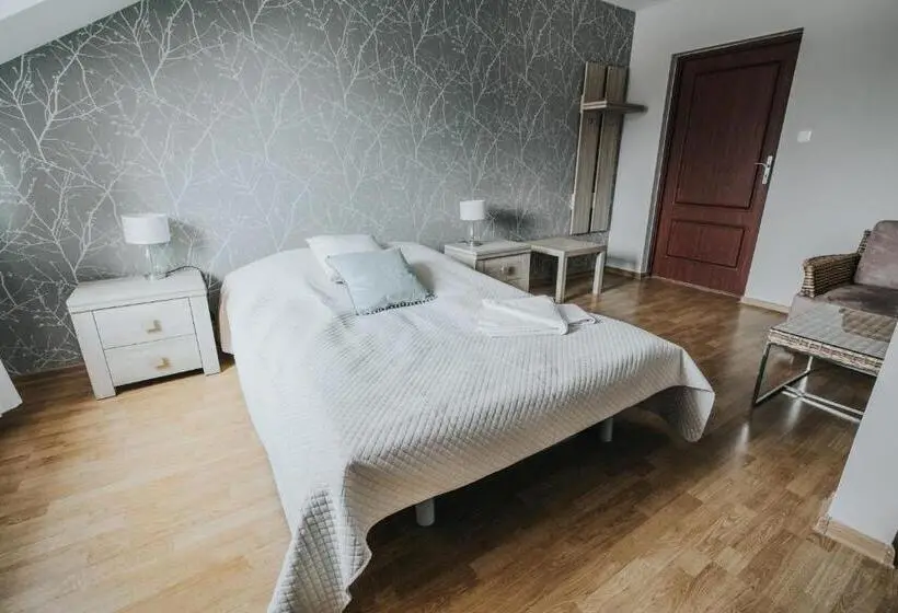スタンダード４人部屋, Gościniec Zacisze I Blisko A2 Dąbie Uniejów I Restauracja
