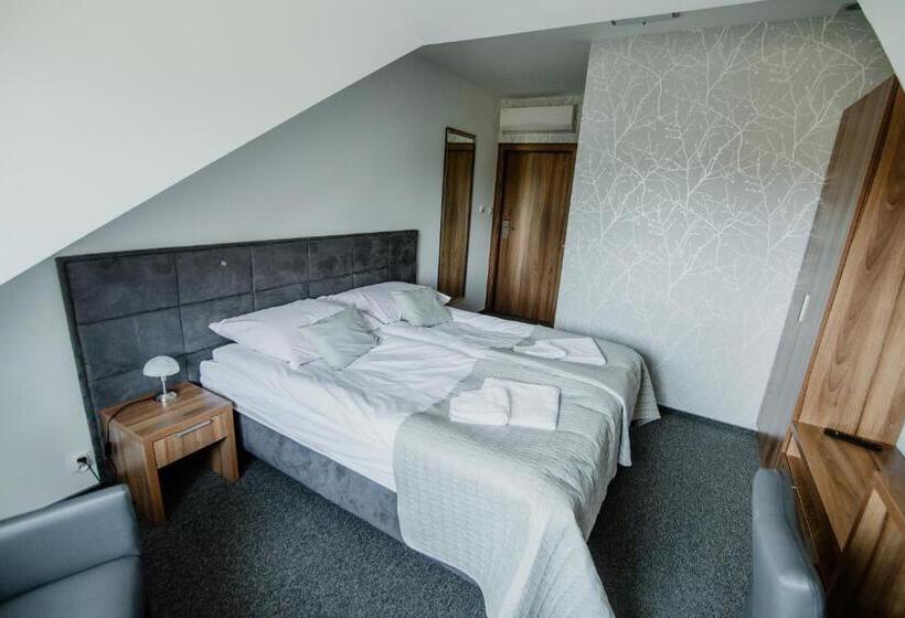 Номер Deluxe, Gościniec Zacisze I Blisko A2 Dąbie Uniejów I Restauracja