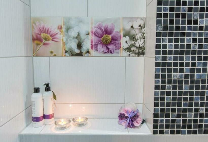 اتاق استاندارد چهار تخته, Lawenda