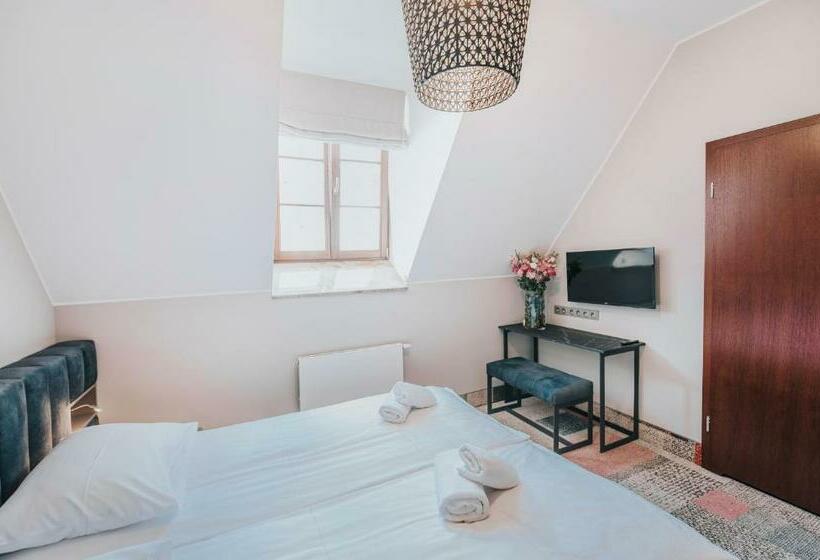 スタンダードルーム, Pałacyk Potockiego