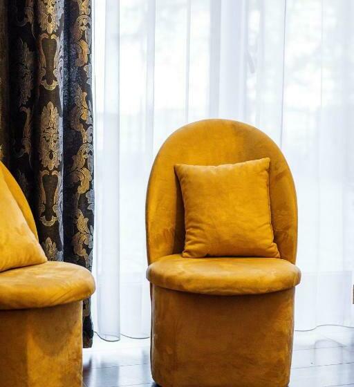 חדר דלוקס, Gold Rooms