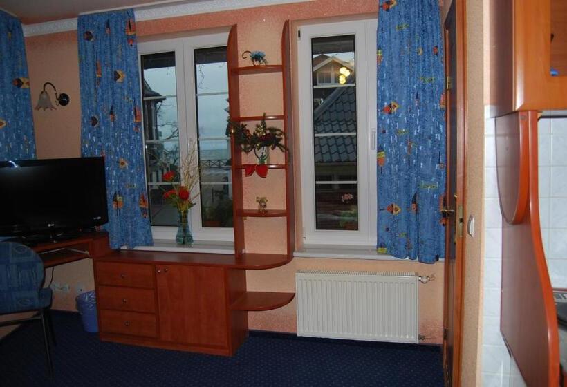 オーシャンビュースタンダードルーム, Villa Europa