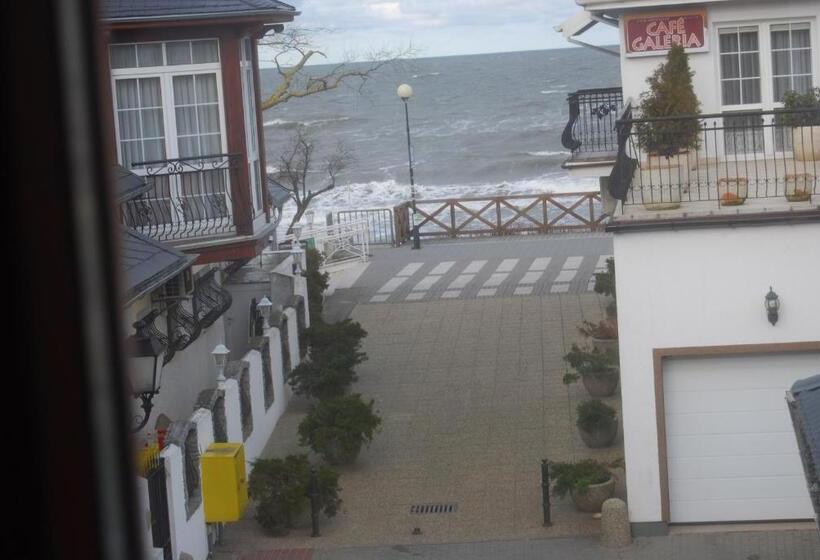 آپارتمان 1 خوابه با چشم‌انداز دریا, Villa Europa