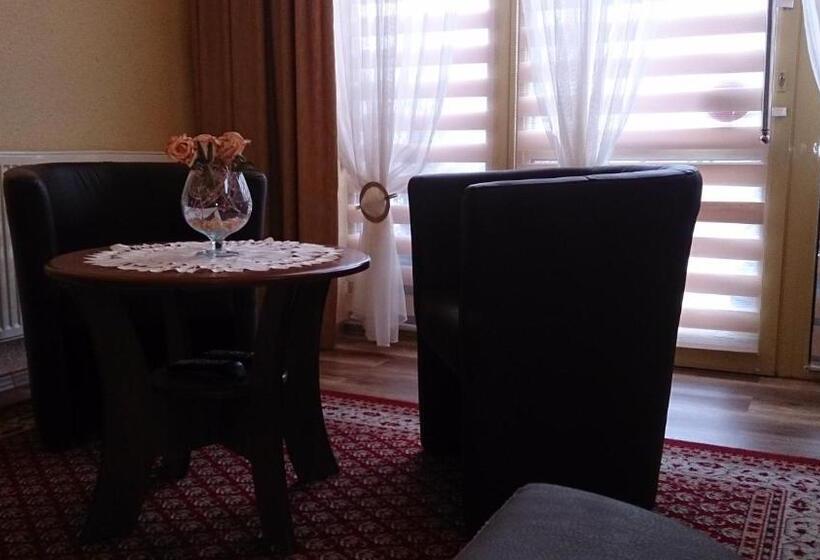 آپارتمان 1 خوابه, Villa Europa