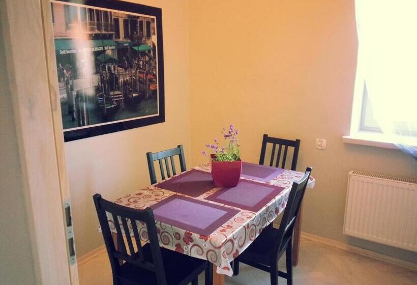 شقة غرفتين, Agroturystyka Bliźniaczek