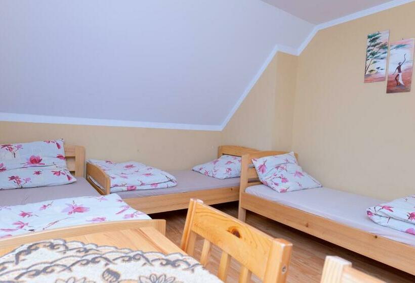 四人标准间, Agroturystyka Wilkowyja