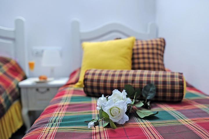 デラックストリプルルーム, Modra Sikorka